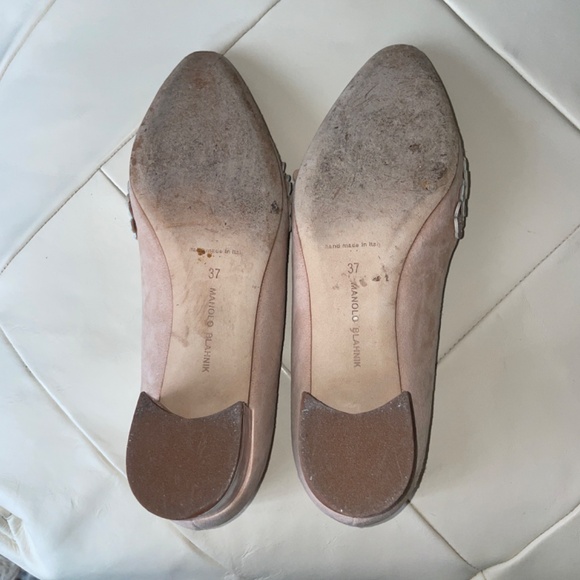 Manolo Blahnik Beige Suede Leather Metallic Flower Lista 30 Heels, Size 37 - Picture 8 of 10